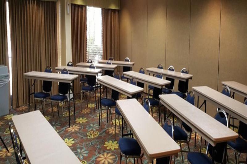Holiday Inn Express & Suites Wilmington-University Center By Ihg Zewnętrze zdjęcie